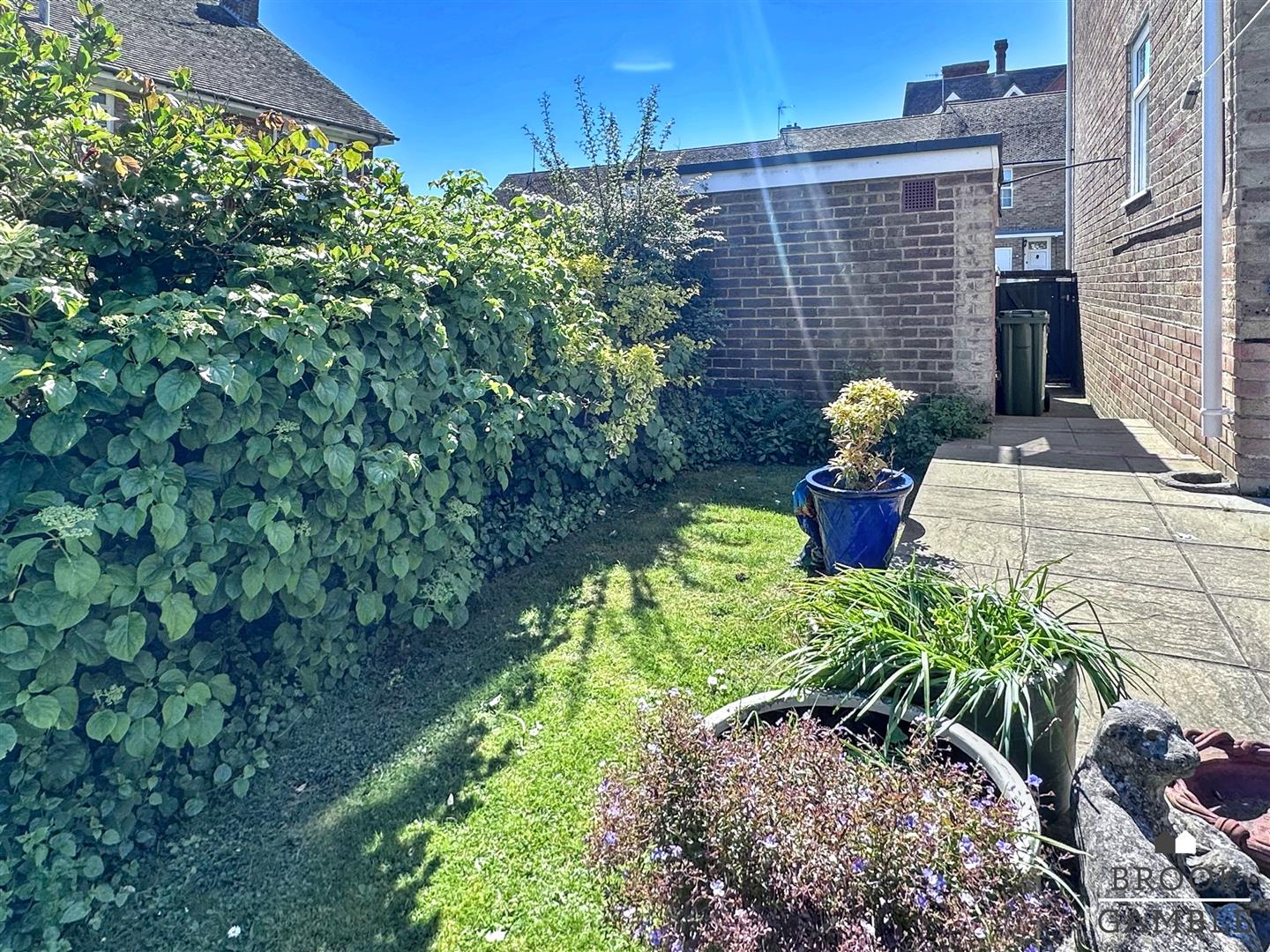 3 Bedroom House. Beechwood Crescent in Eastbourne, East Sussex 17